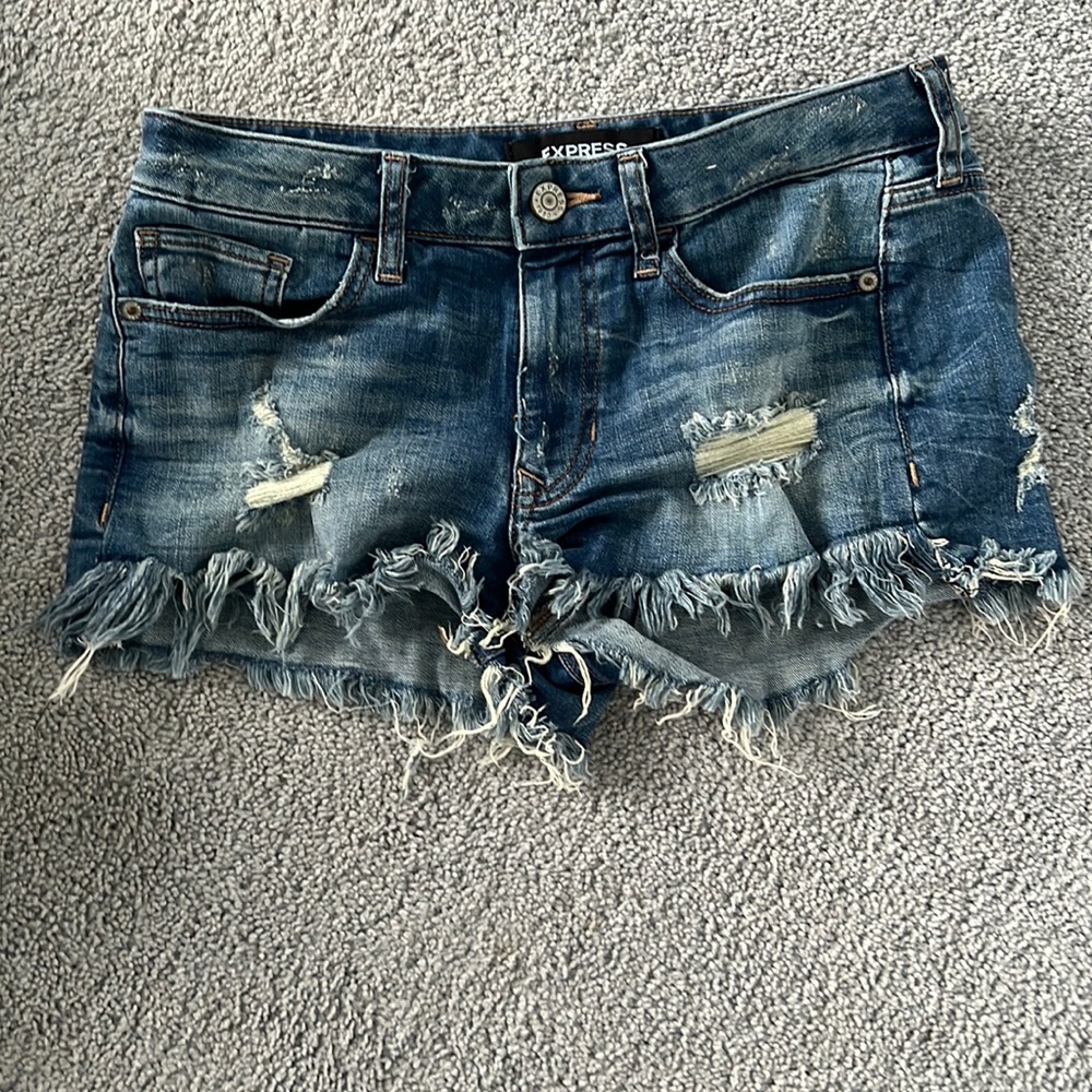 Express shorts